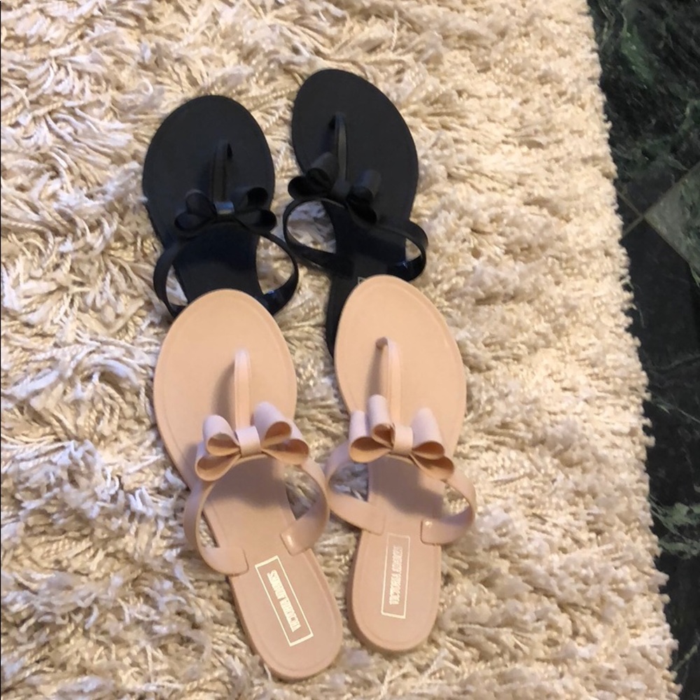Slippers 2 pairs